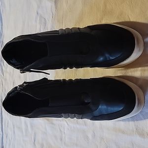 MIA Heeled Leather Shoes, Size 7